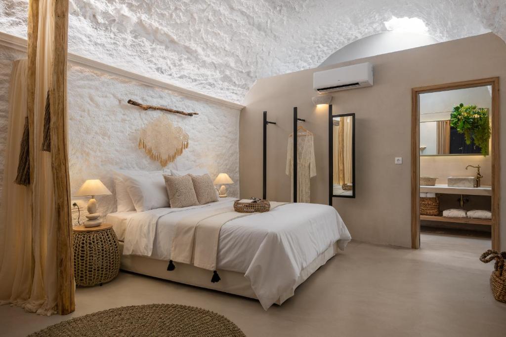 Kaminos Boutique Hotel room 6